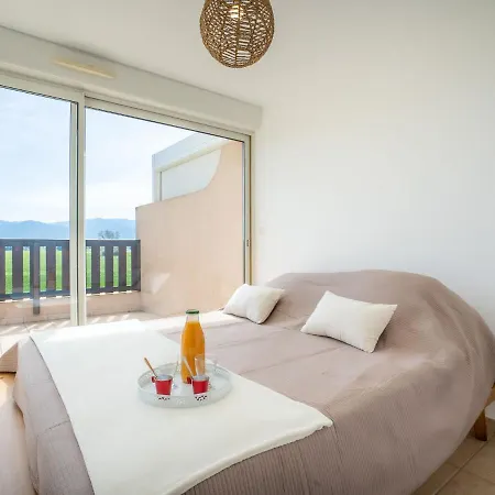 Les Embruns-16 By Interhome *