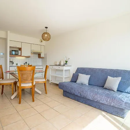 Les Embruns-16 By Interhome *